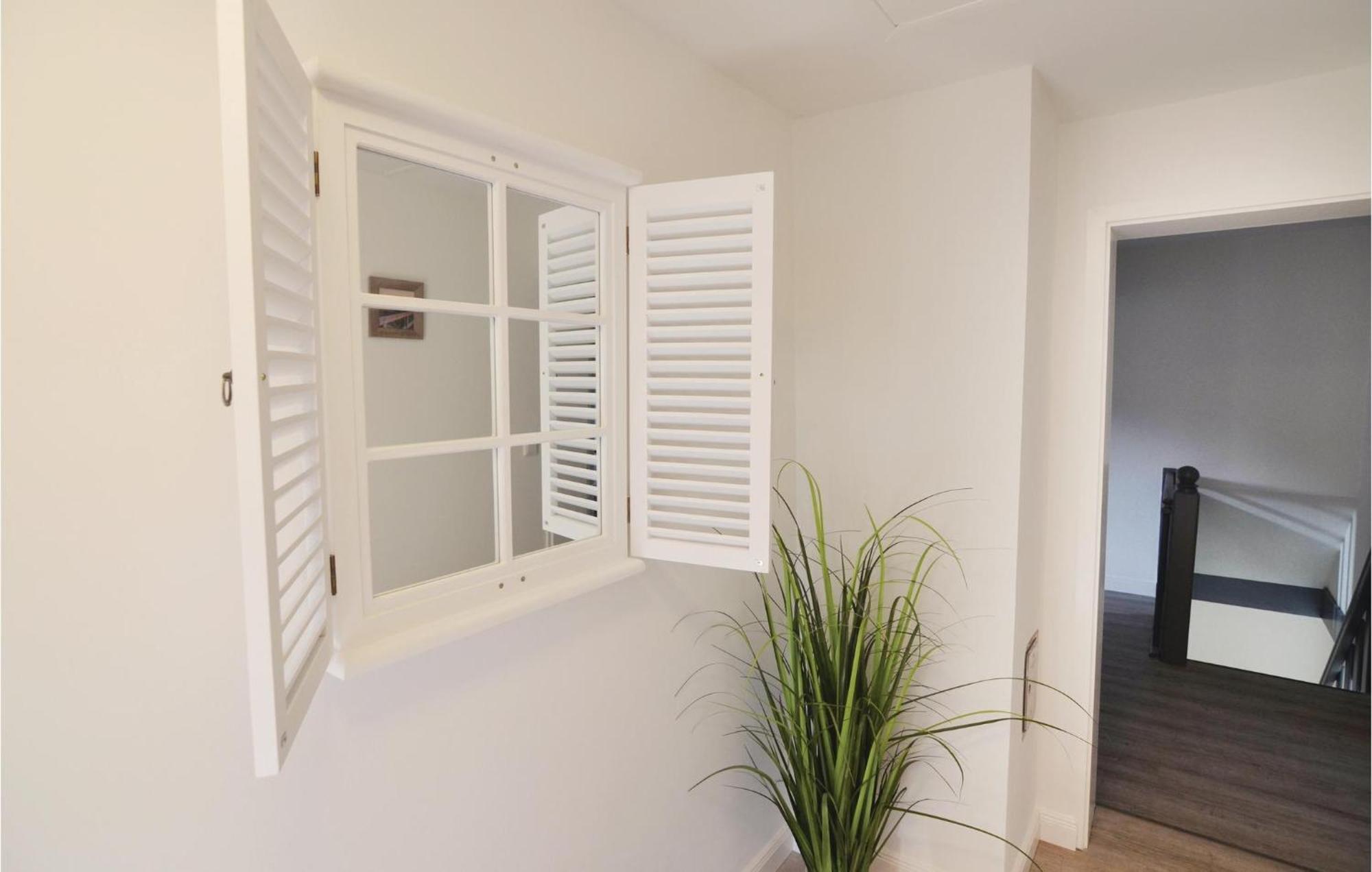 5 Bedroom Beautiful Home In Ockholm Εξωτερικό φωτογραφία