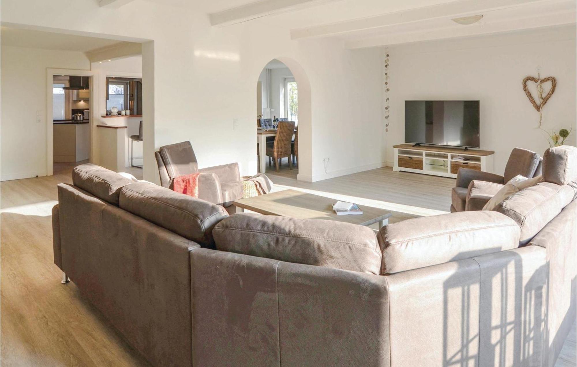 5 Bedroom Beautiful Home In Ockholm Εξωτερικό φωτογραφία